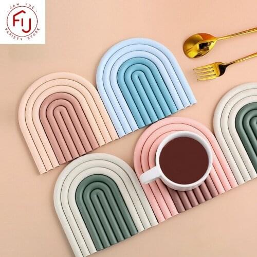 Rainbow Silicone Coaster Cup Mats Separable Pad Heat-insulated Bowl Placemat Home Decor Desktop Eco-friendly Insulated Mat 1PC