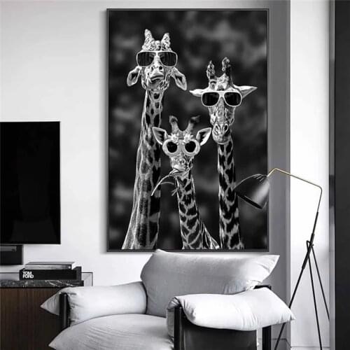 Funny Giraffe Family with Sunglasses Canvas Painting Poster and Print Black and White Animal Wall Art Picture Home Decor Cuadros