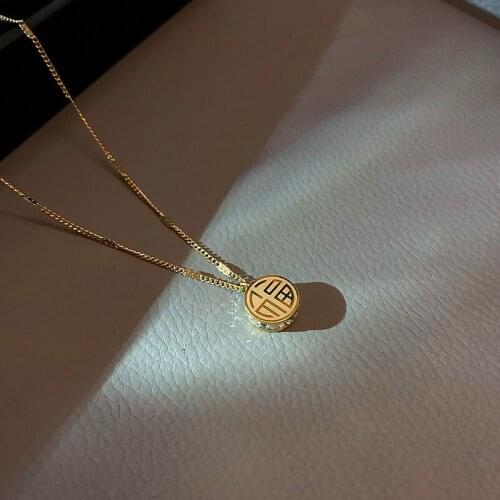 Simple Graceful Chinese Words Round Pendant Necklace For Women Unusual Vintage Fashion Geometric Wedding Party Jewelry Gifts