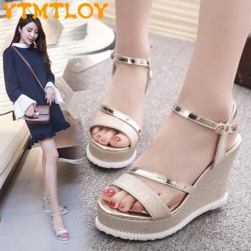 Thick-soled Wedge Sandals 2021 New Female Summer Word With Fairy Style Roman Mid-heel All-match Flat Shoes