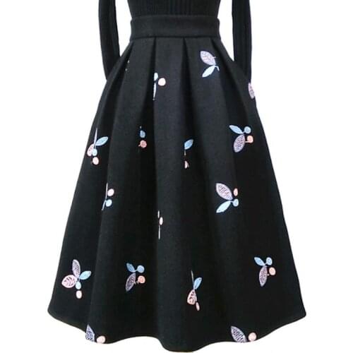 Thick woolen umbrelld skirt women high waist vintage embroidered printed ball gown skirt