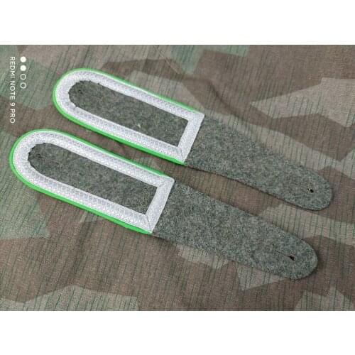 PAIR OF WWII German Heer Panzergrenadier Unterfeldwebel Staff Sgt shoulder board
