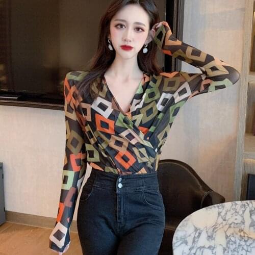 Vintage Mesh T Shirt Women Korean Clothes Spring 2021 New V-Neck Geometric Print Lace Tshirts Slim Long Sleeve Woman Tops Mujer