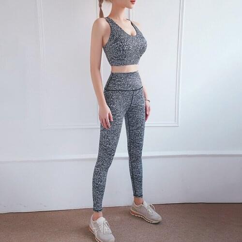 21 Spring/Summer New Print Sexy Back Sports Bra Peach High Waist Hip Tights Yoga Suit Two-piece Set