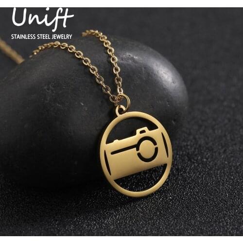 Unift Classic Round Stainless Steel Chain Pendant Ladies Necklace Exquisite Camera Pattern Vintage Casual Jewelry Lover Gift