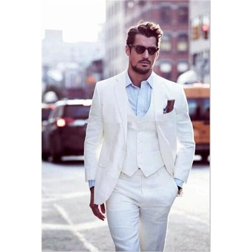 New Classic Men’s Suit Smolking Noivo Terno Slim Fit Easculino Evening Suits For Men Ivory Groom Suit Tuxedos 2 Button Peak Lape