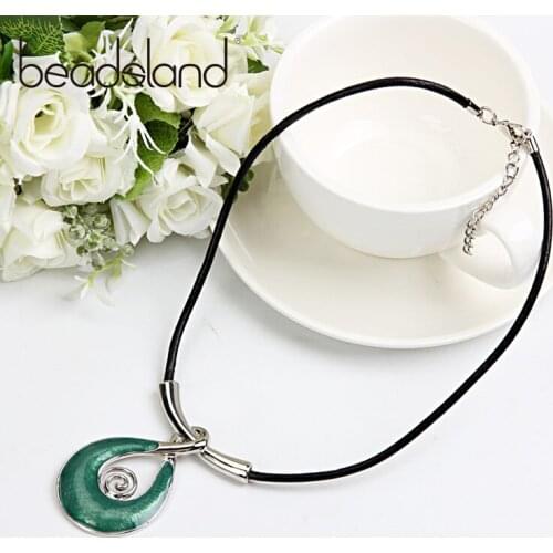 Beadsland Gothic Pendants