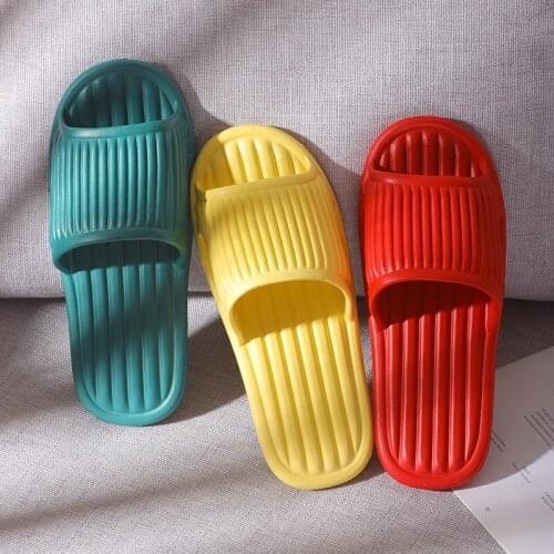 Indoor comfortable and soft slippers male and female antiskid bathroom home shoes flat bottomed slippers lady sandalscoupleshoes