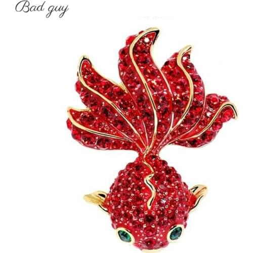 Red Crystal Brooch Pin for Womens Luxury Animal Brooches Clothes Scarf Buckle Garment Accessories Vitage Jewelry Pearl Pins