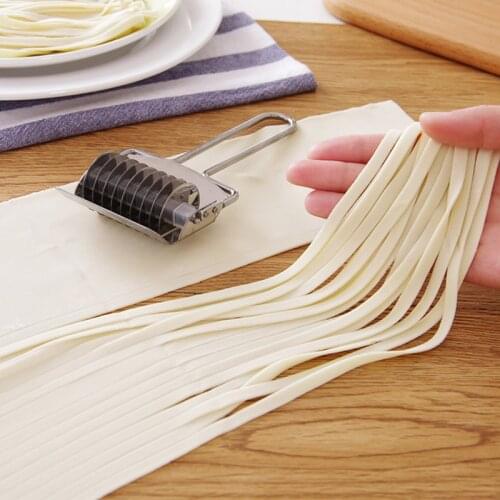 1pcs Stainless Steel Pie Pizza Cookie Cutter Pastry Baking Tools Bakeware Embossing Dough Roller Lattice Cutter Garlic Slicer