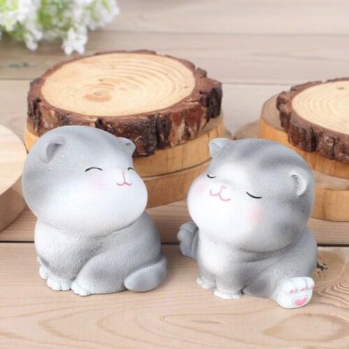 Personality Cat Model Cute Figurine Collectibles Cute Car Interior Cake Top Decor for Fans TS2 Creative home decoration