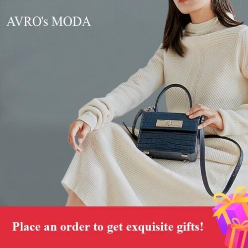 AVRO's MODA Totes With Short Handles