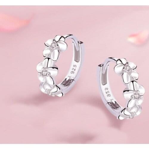 New Style Silver Plated CZ Crystal Earrings Charm Women Small Flower Round Earrings Fashion Female Exquisite Jewelry Gift