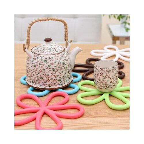 Creative candy color big flower silicone antiskid heat insulation cup mat mat pot flowers 19cm*1cm