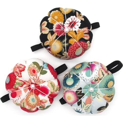 Pumpkin Ball Shaped Needle Pin Cushion Pincushion Elastic Wrist Strap Band Stitch Needlework Mat DIY Craft Supplies