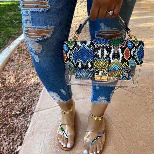 Two-piece set winter 2020 wild snakeskin print oblique round ladies single room handbag outdoor gold buckle diagonal leisure bag