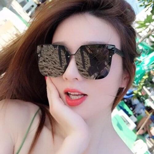 Luxury Oversize Square Sunglasses Women Rivets Brand Designer Sun Glasses Famale Male Eyewear UV400 Shades Oculos de sol