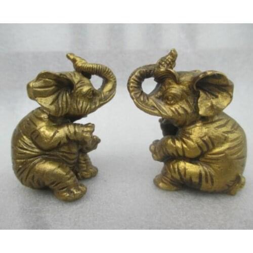 Chinas rare collection of old copper peace, a pair of elephant statue
