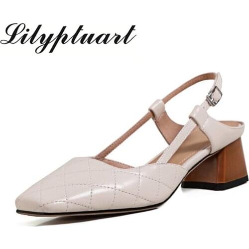 In the summer of 2021, womens new fashionable leather Baotou sandals are casual, comfortable and wear-resistant sandals