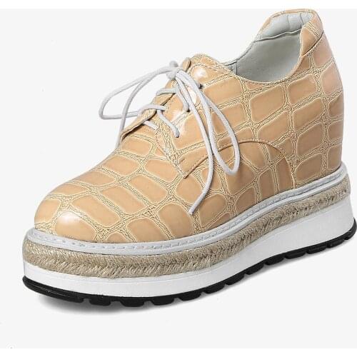 High end of the new age season 2018 thick loafers with waterproof units increased in round head lace-up shoes 1832