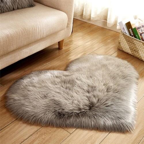 Fluffy Rugs Anti-Skid Shaggy Area Rug Solid Color Heart Shape Home Living Room Bedroom Floor Mat Carpet Soft Faux Fur Floor Mat