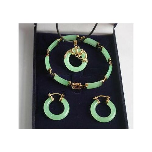 Natural Light Green Red Jade Dragon Pendant Necklace Earrings Bracelet Set