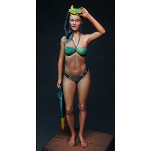 Modern girl stand with skate Resin figure Model kits Miniature gk Unassembly Unpainted