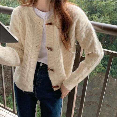 Spring and autumn womens new Korean version of loose twist knit cardigan retro sweater coat long sleeve blouse women