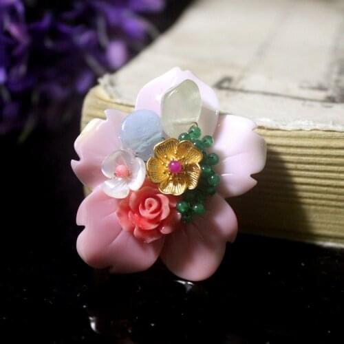 Handmade custom A604173 pink shell carving brooch pendant high quality jewelry
