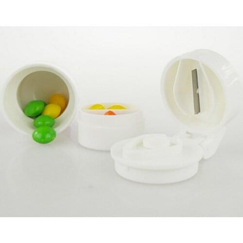 Portable 4 in 1 Powder Tablet Grinder Powder Pill Cutter Medicine Splitter Tablet Divider Cutter Storage Box