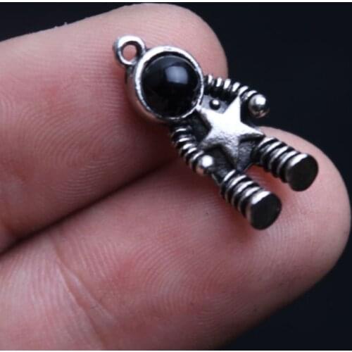 N58F 20pcs Universe Astronaut Antique Silvery Space Man Charms Pendants DIY Handmade Tibetan Silver Findings Jewelry Making