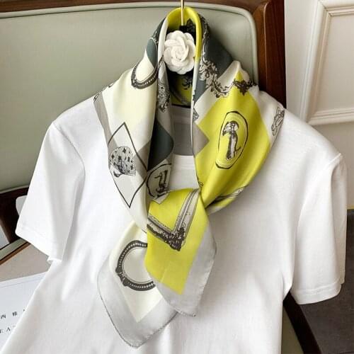 2021 New Style Headscarf Spring And Autumn Lady Beach Silk Scarf Luxury Travel Shawl Womens Fashion Printing Large Square Scarf