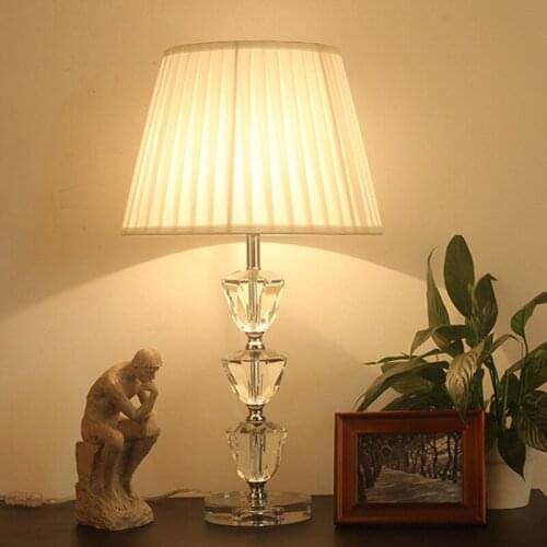Table Lamp Modern Simple European-Style Crystal Lamp Bedroom Bedside Lamp Creative Wedding Table Lamp Luxury Living Room