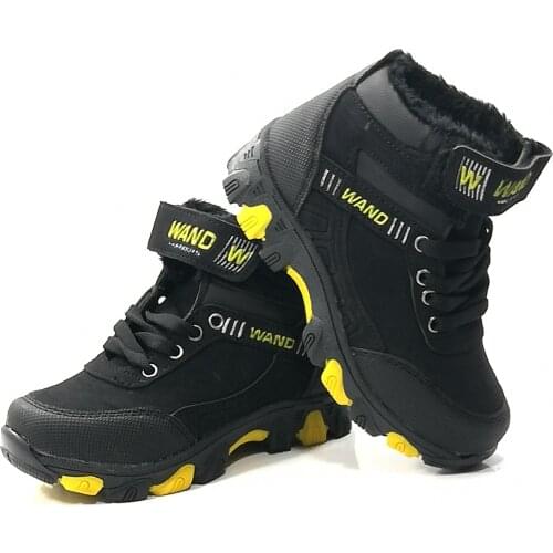 CHILD, MEN. BOOTS. 26.27.28.29. NUMBERS. QUALITY, LUXURY, RUBBER. BASE. MODERN. SCHOOL AND SNOW BOAT. TRENDY. WATERPROOF. HOT