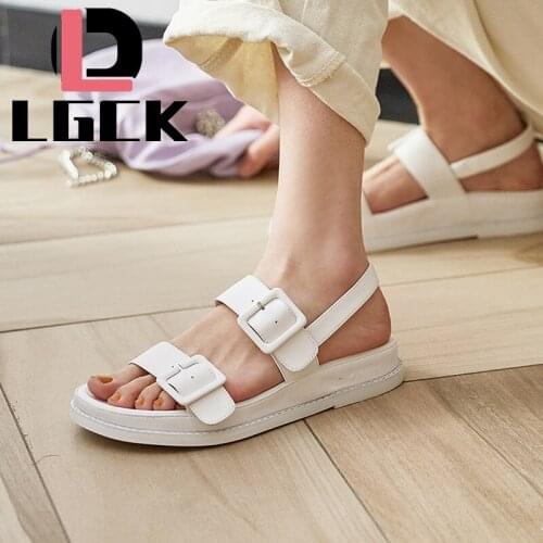 Trends Sandals Summer New Flat British Wind Candy Color Comfortable Platform Casual Casual Roman Belt Buckle Designer Shoes Star