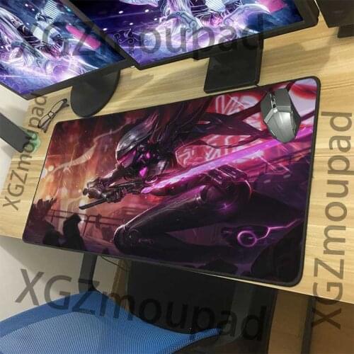 XGZ Large Gaming Mouse Pad Black Lock Edge Anime Cool Female Swordsman HD Custom Home Computer Table Mat Non-slip Comfort Xxl