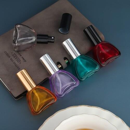 Wholesale 6ml Triangle Spray Bottle Sample Portable Perfume Atomizer Colorful Perfumer Bottle Empty Glass Bottle