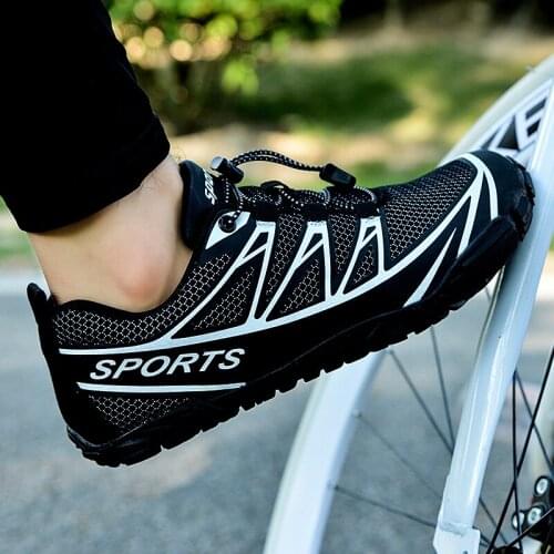 High-quality new water mens beach shoes, sports shoes, mens quick-drying swimming shoes, diving shoes