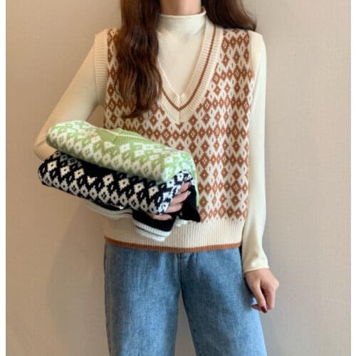 2021 New Spring Autumn Women Fashion Loose Knitted Vest Sweater Female V Neck Sleeveless Outwear Ladies Oversize Knitwear Q21