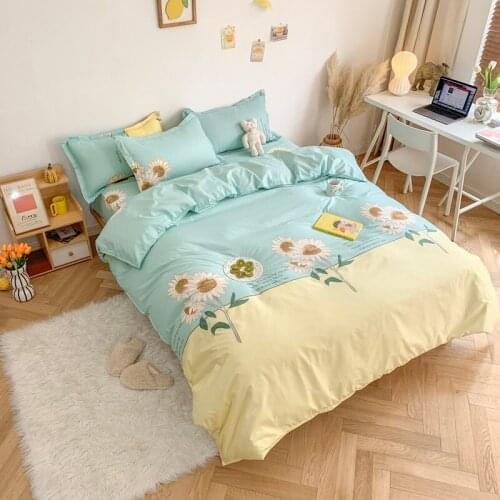 2021New 4PCS Beddingset Light Blue Sunflower Printed INS Style King Queen Twin Size Quilt Cover Pillowcase Sheet Bed Cover