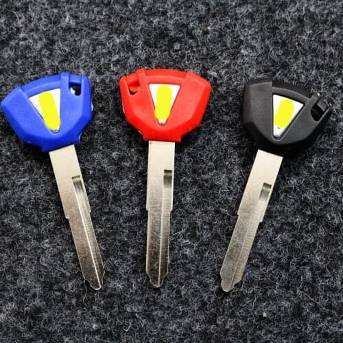 Suitable for Kawasaki ZX6R ZX9R ZX10R ZX12R ZX14R ZZR1400 ZRX1200 ZR1200 Ninja ER6N ER6F ER6R KLE650 Motorcycle key blank key