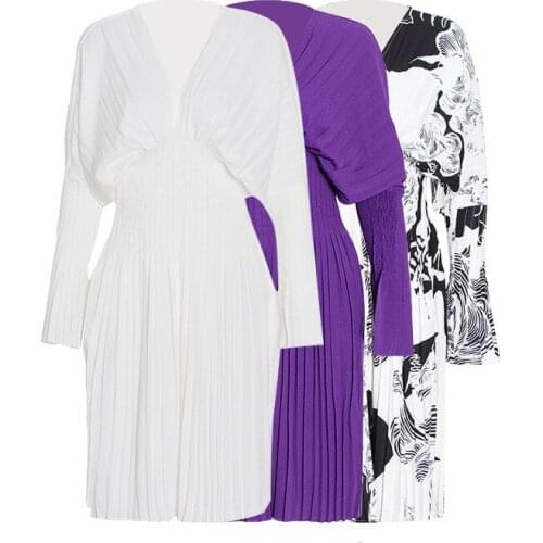 2021 new style womens dress fashion pleated waist V-neck printed flared sleeve long-sleeved dress women