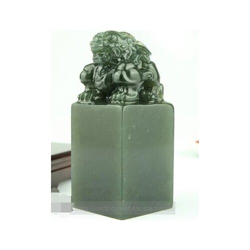 Free shipping Dandong Green Frozen Dendrobium seal hand-cut name engraved name 3x3x6cm