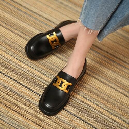 Autumn Women Shoes Slip-on Genuine Leather Female Loafers med heels retro Chelsea Shoes For Women Pumps Platform Shoes
