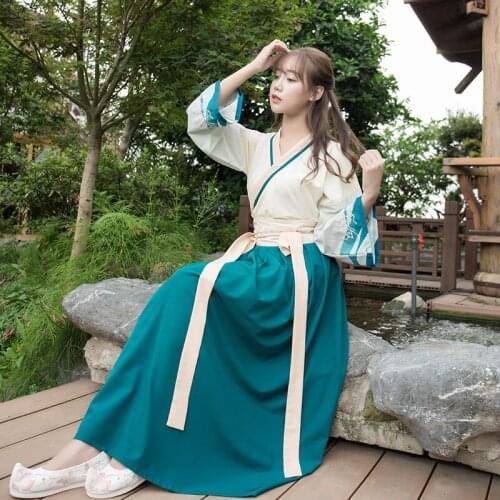 Graceful literature and Art Cross collar top waist length Ru skirt Han element womens ancient style suit skirt green