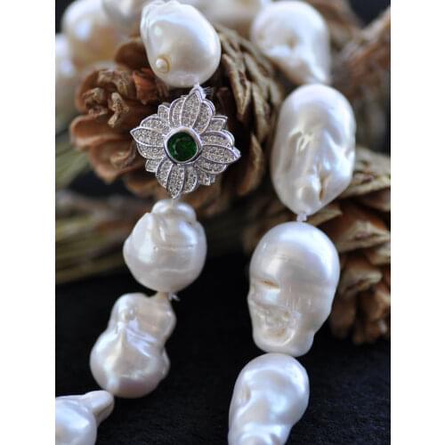 P7668 17" 26mm White BaroqueKeshi Pearl Necklace Emerald Clasp