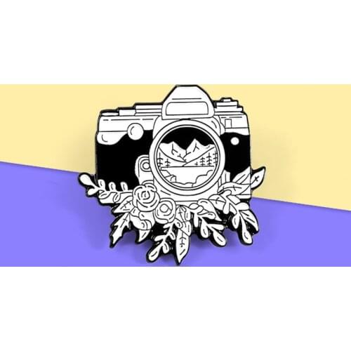 Camera Enamel Pin Custom Black White Metal Badge Brooch for Bag Clothes Lapel pin Outdoor Photography Jewelry Gift for Friends