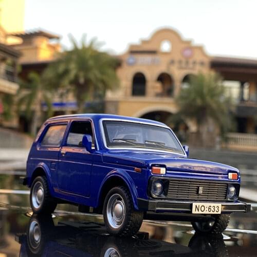 1:32 LADA NIVA Classic Car Alloy Car Model Diecasts & Toy Vehicles Metal Toy Car Model Simulation Collection Childrens Toy Gift