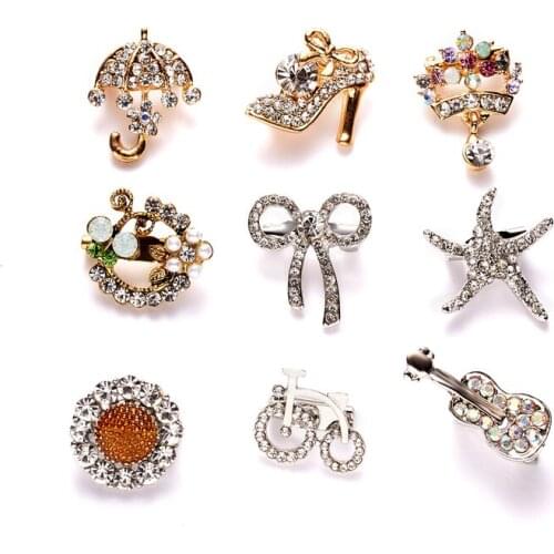 New Rhinestone Small Brooches Creative Elegant Ladies Exquisite Clothing Accessories Brooch Alloy Jewelry For Party 1PC