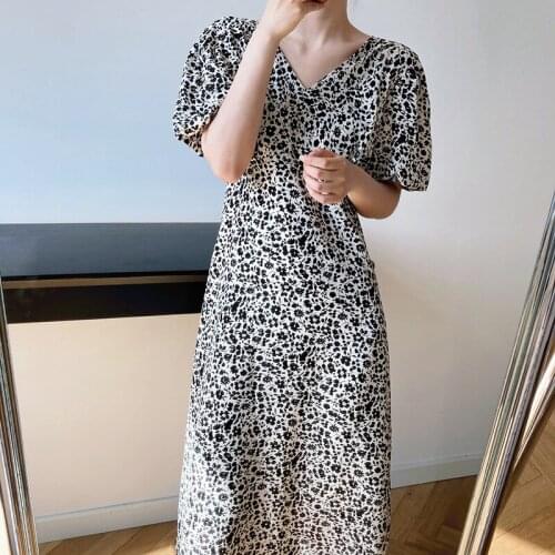 Summer 2021 New Short Sleeve Slim Elegant Floral Dress Female Korean Mid-length V-neck Flowers Print Chiffon Dresses Vestidos